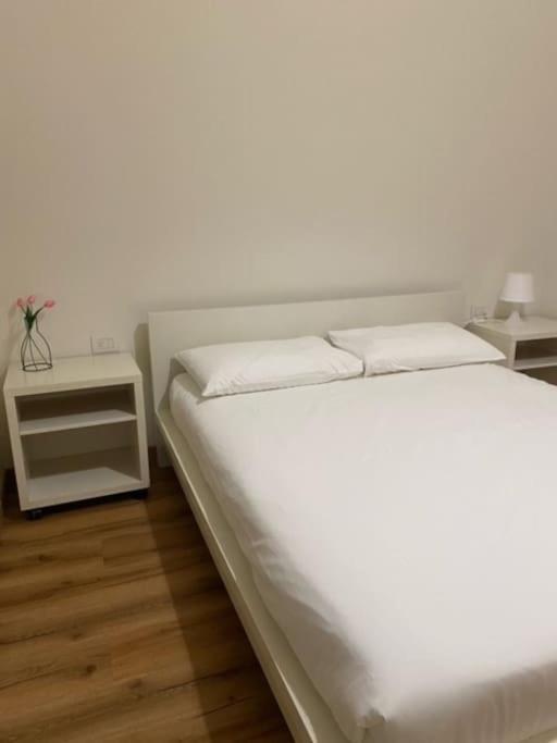 Ferienwohnung La Casa Di Amalia Rho Exterior foto